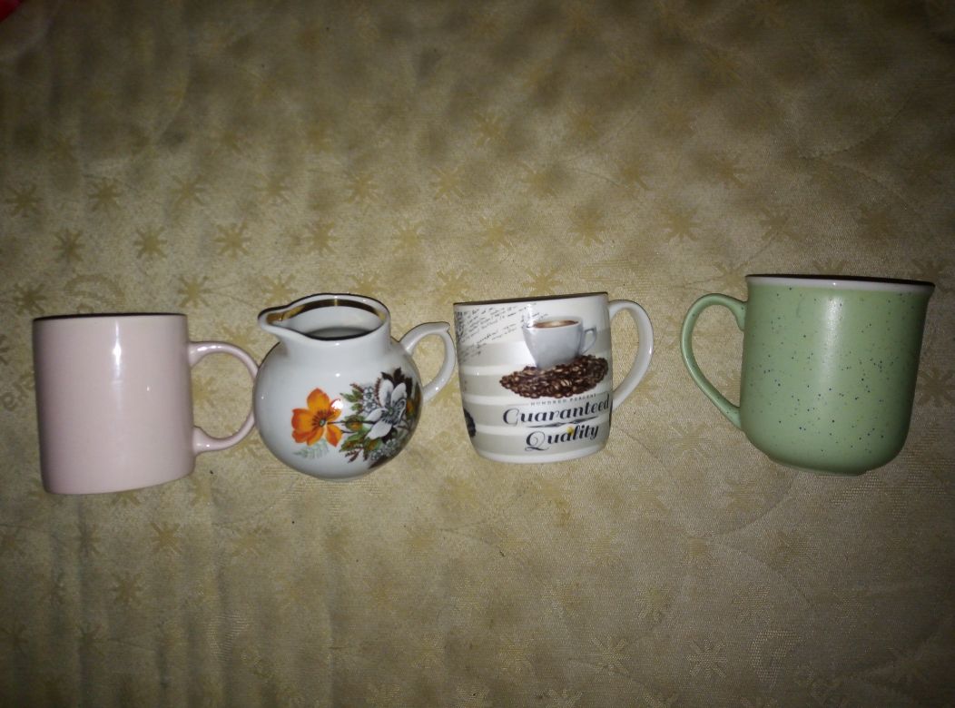 Продам кухонную  утварь.