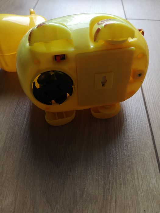 Jeżdżący hipopotam zabawka grająca do raczkowania