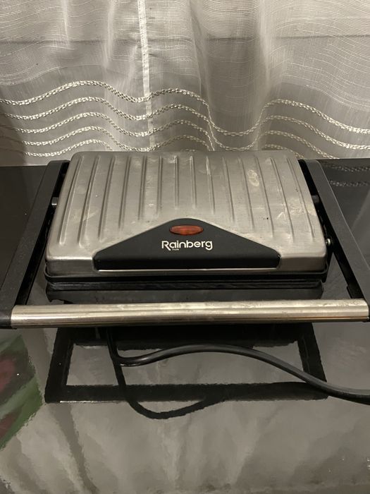 Бутербродниця гриль