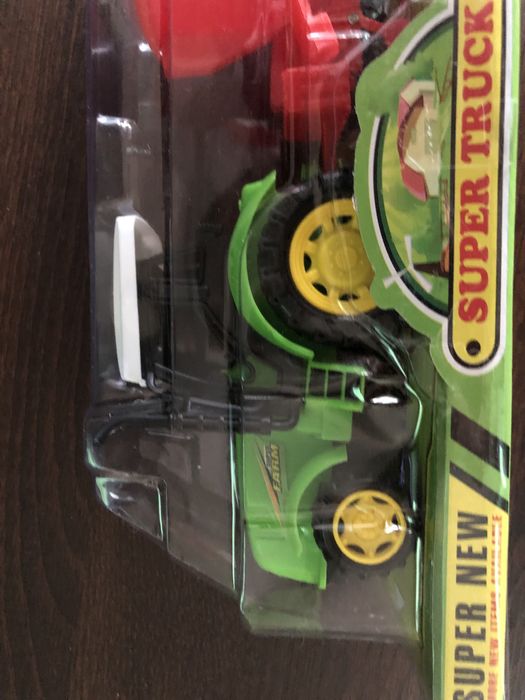 Zabawkowy trakor 48tknz