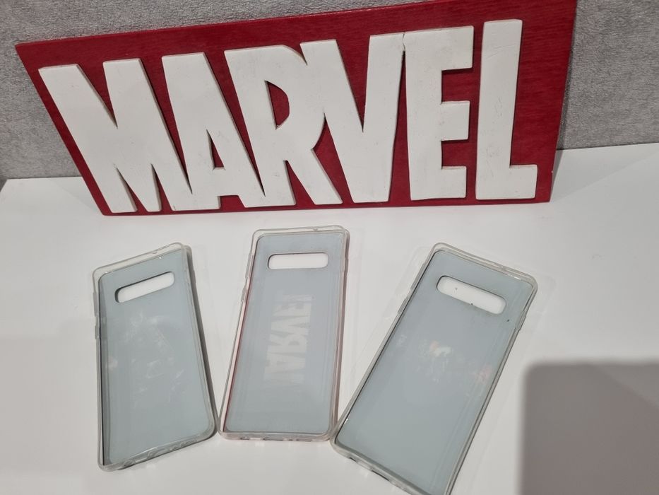 Продам чохли сіліконові на Samsung s10,нові.