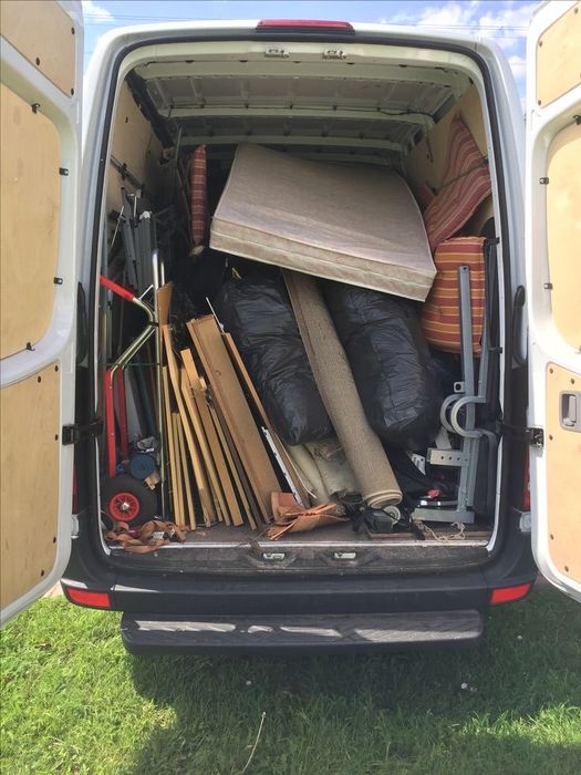 Przeprowadzki + wywóz mebli (kompleksowo)