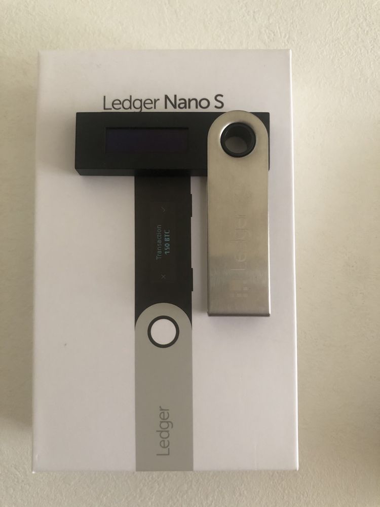 Криптокошелек Ledger Nano S Черный