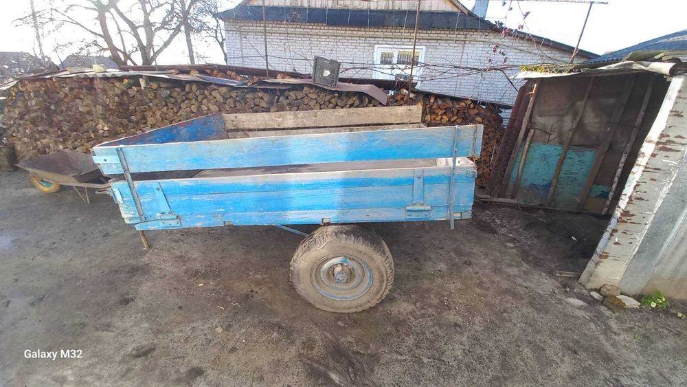 причіп до тракторця