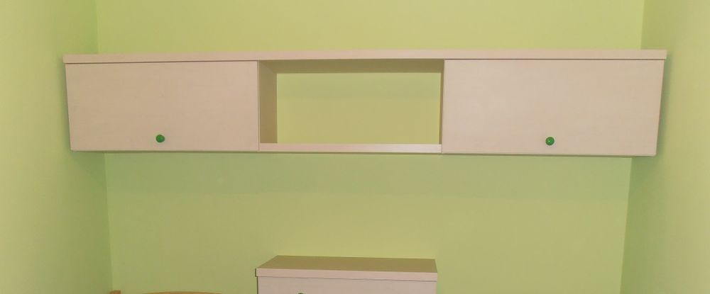 Półki wiszące do podwójnego biurka dziecięce