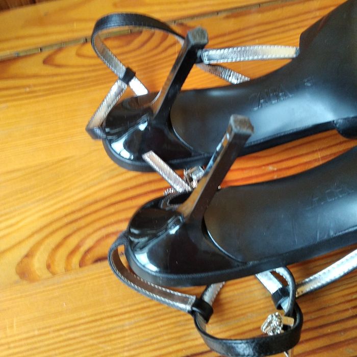 Туфли Zara стильные кожаные р.41