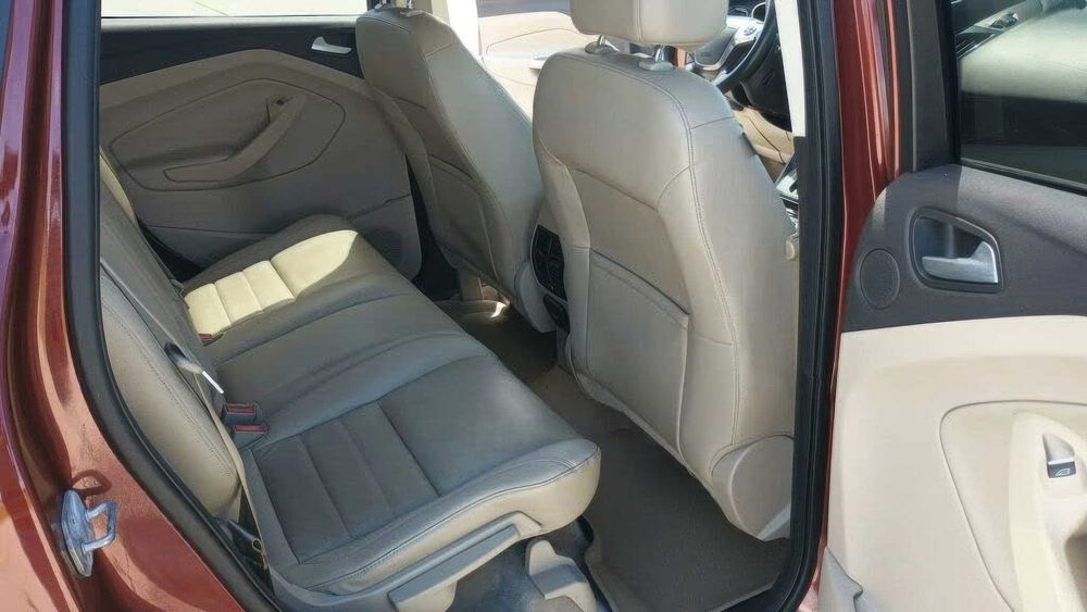Ford Escape      2015
