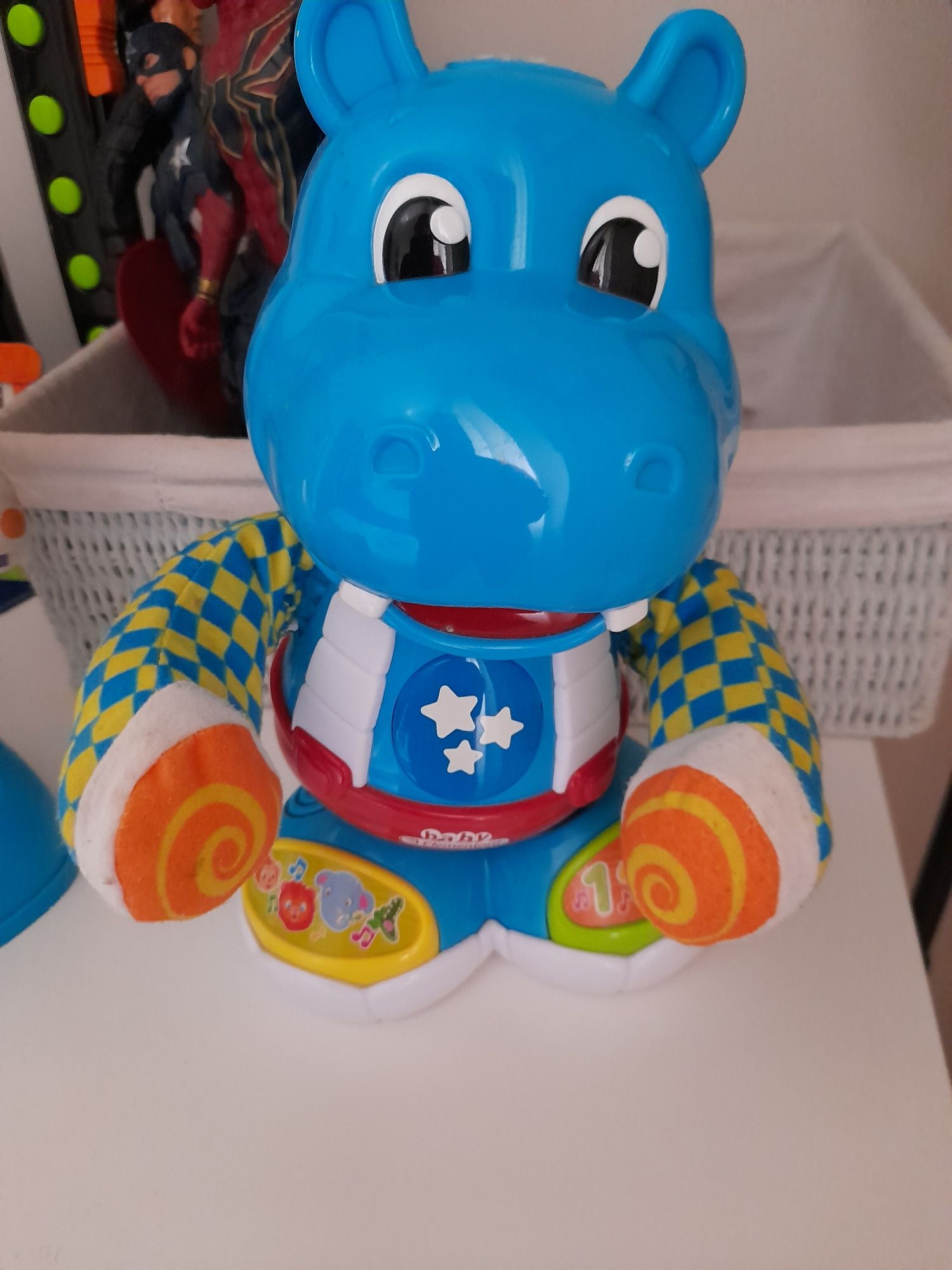 Boneco hipopótamo