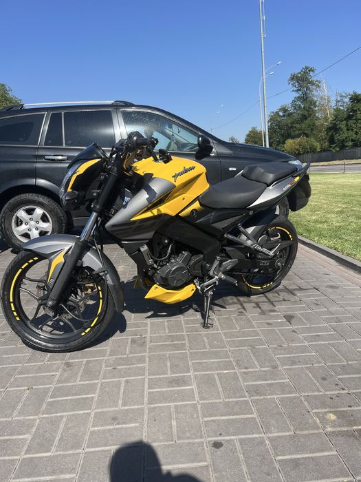 Bajaj pulsar ns200