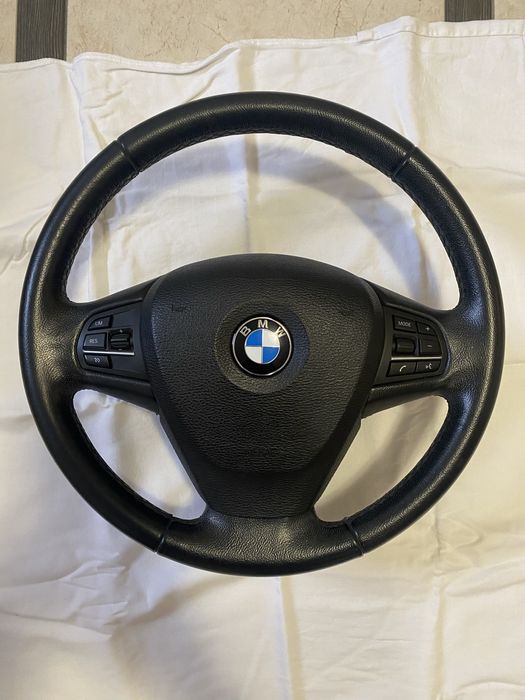 Продам руль. BMW X5 F15