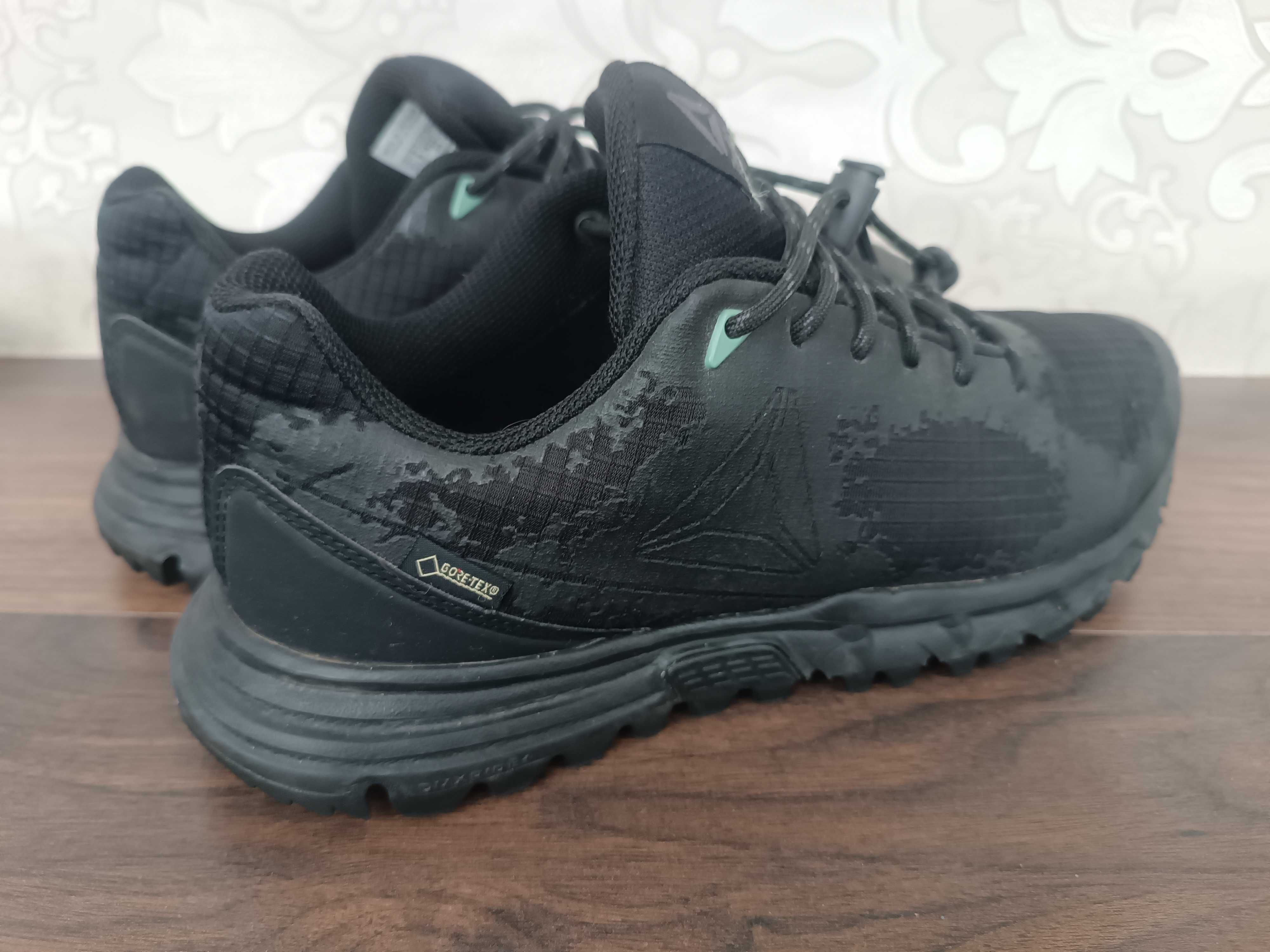 Кроссовки оригинал Reebok gore tex 42 27.5 см