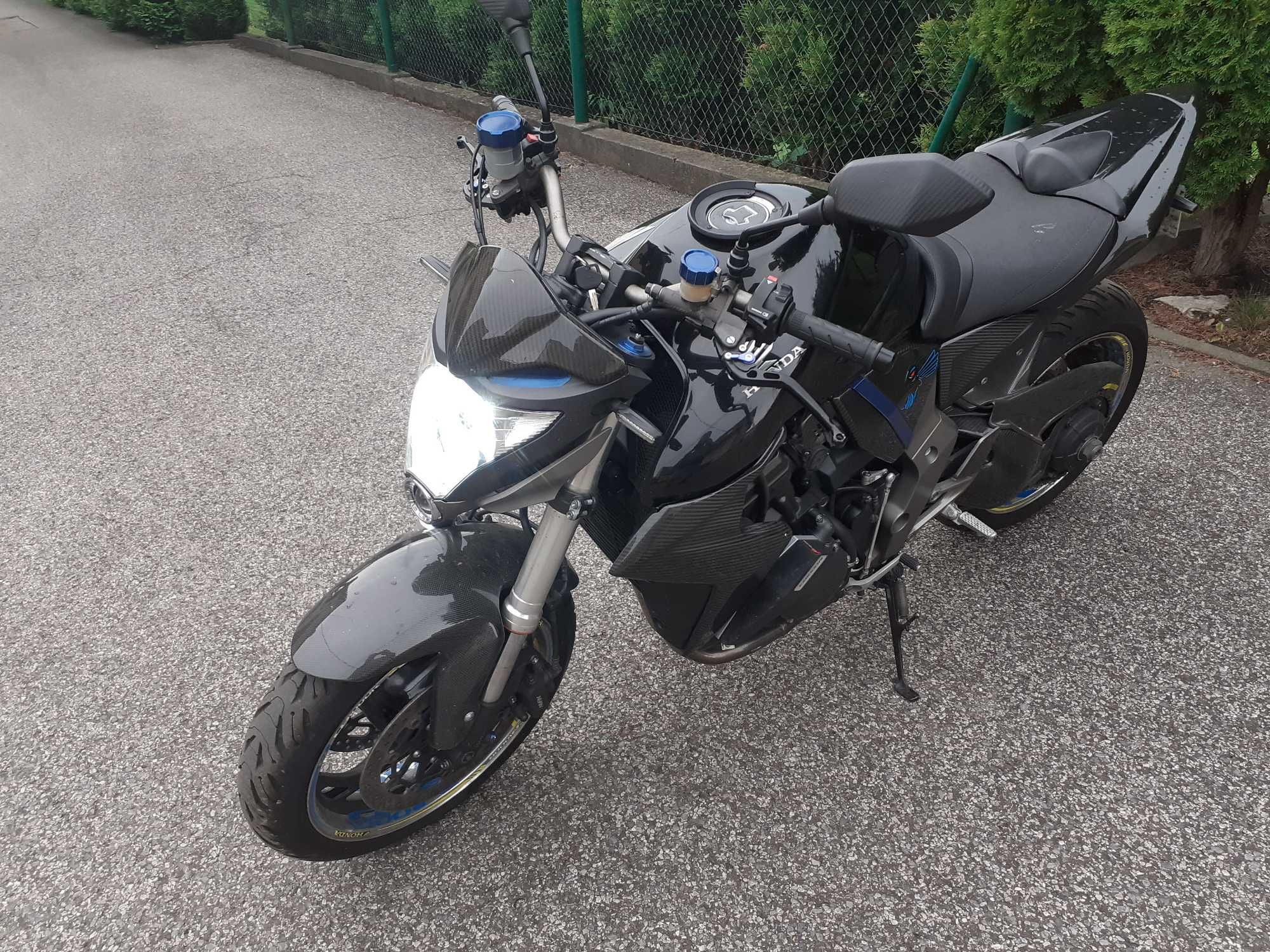 CB1000R z 2009 r ABS Devil Nowe Opony carbony wypasiona z ABSem