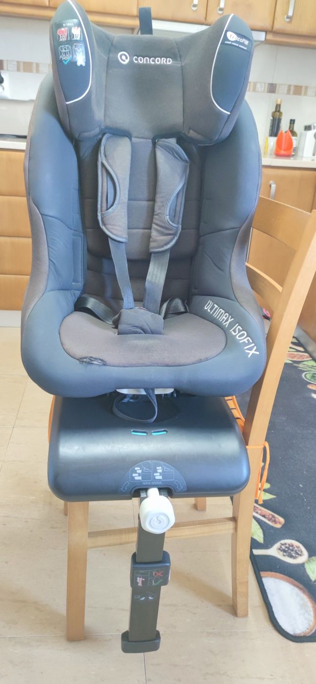 Cadeira Auto Concord Ultimax Isofix grupos 0/0+/1 preta