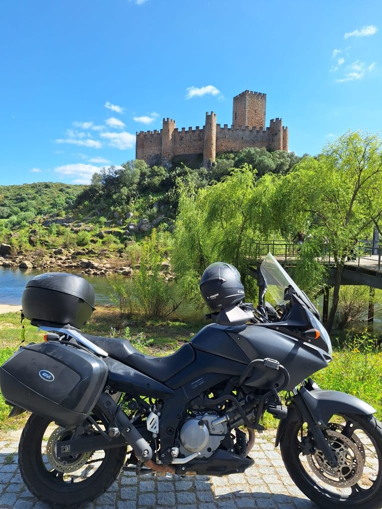 Suzuki v-strom 650 - ano 2005