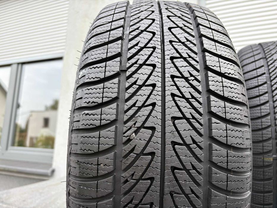 2szt zimowe 225/40R18 GoodYear 8,2mm 2024r świetny stan! Z889 gwarancj