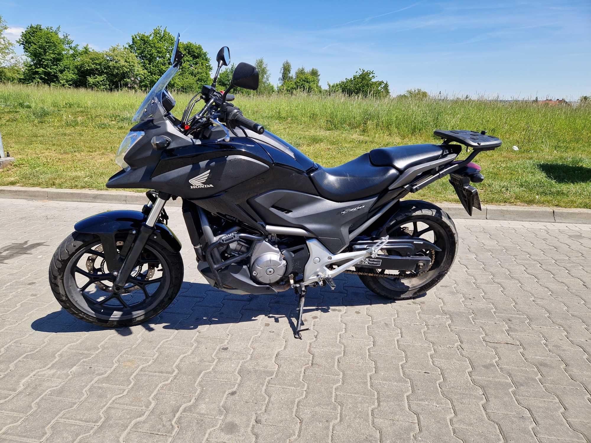 Honda NC700X NC750X manual 2012r A2 nowe opony , napęd kufer, gmole