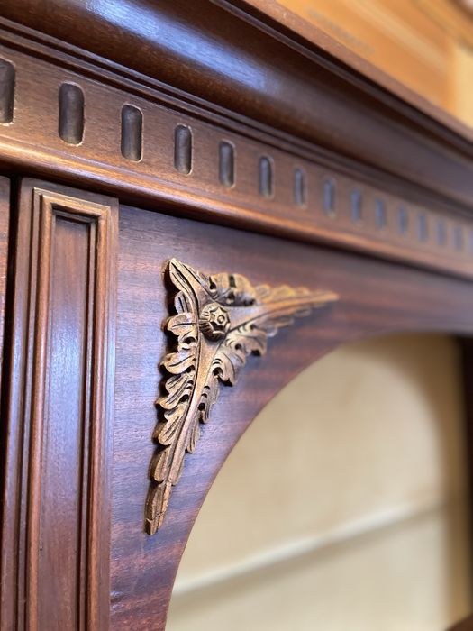 Aparador/louceiro antigo