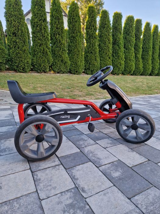 Gokart dziecięcy na pedały
Opis produktu

poprzez zabawę ro