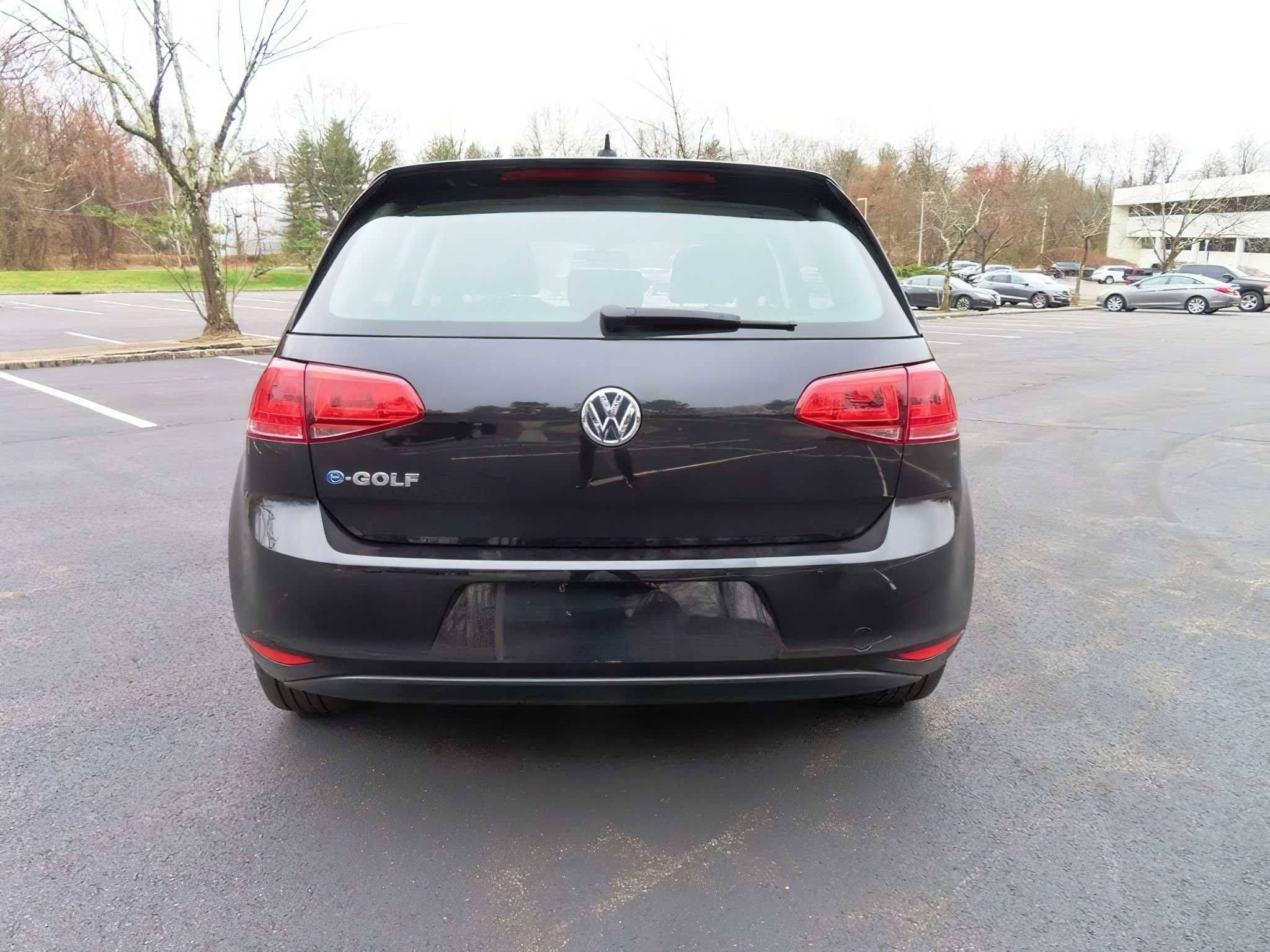 Volkswagen E-Golf 2017