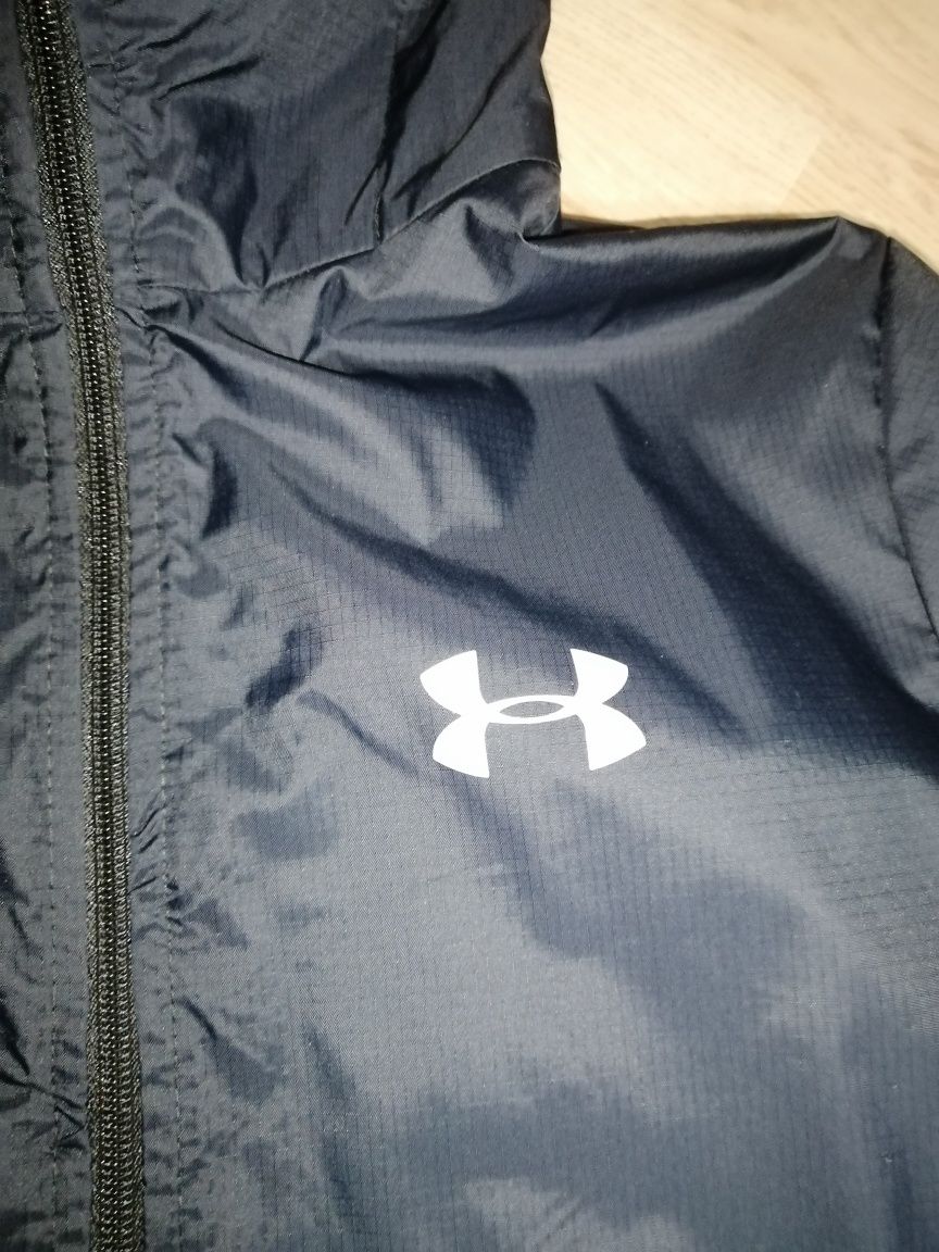 Чоловіча куртка вітровка Under Armour size S