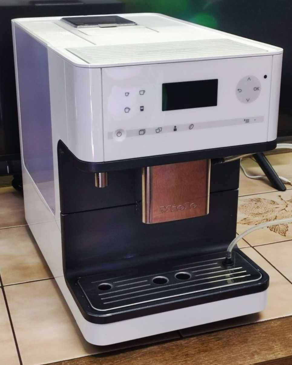 Кавомашина Міле Miele CM 6350 діамантовий білий українська мова