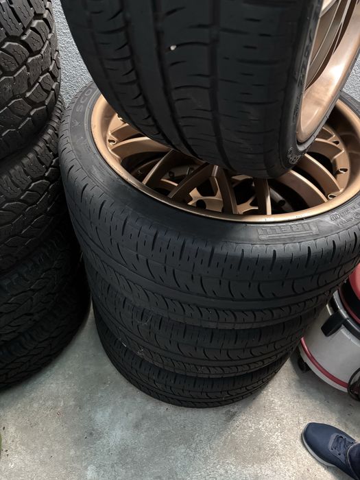 Jantes Porsche Cayenne 22x130 com pneus Pirelli