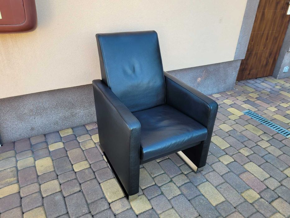 Nowoczesny Fotel Jori Navy Skóra Naturalna Design Furniture