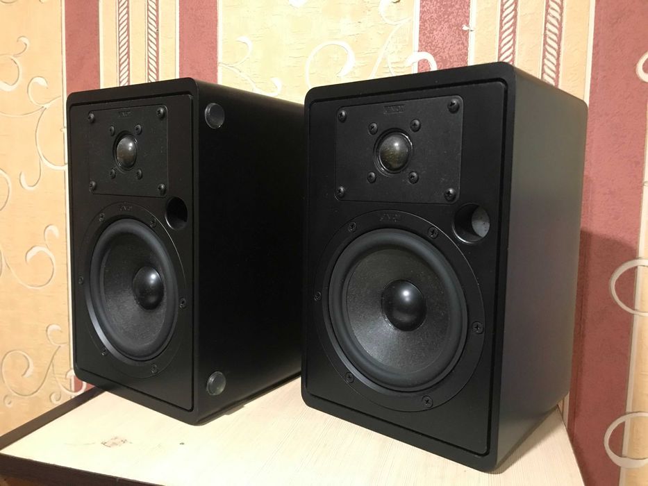 Canton plus D акустична система