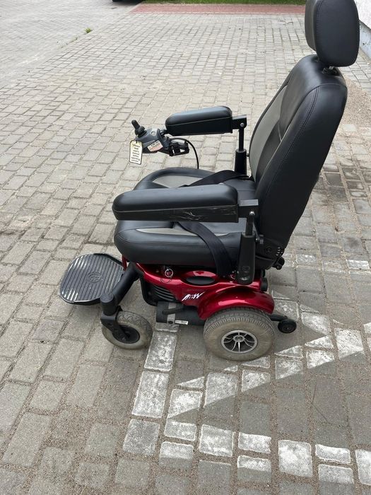 Sprzedam elektryczny wózek dla inwalidy