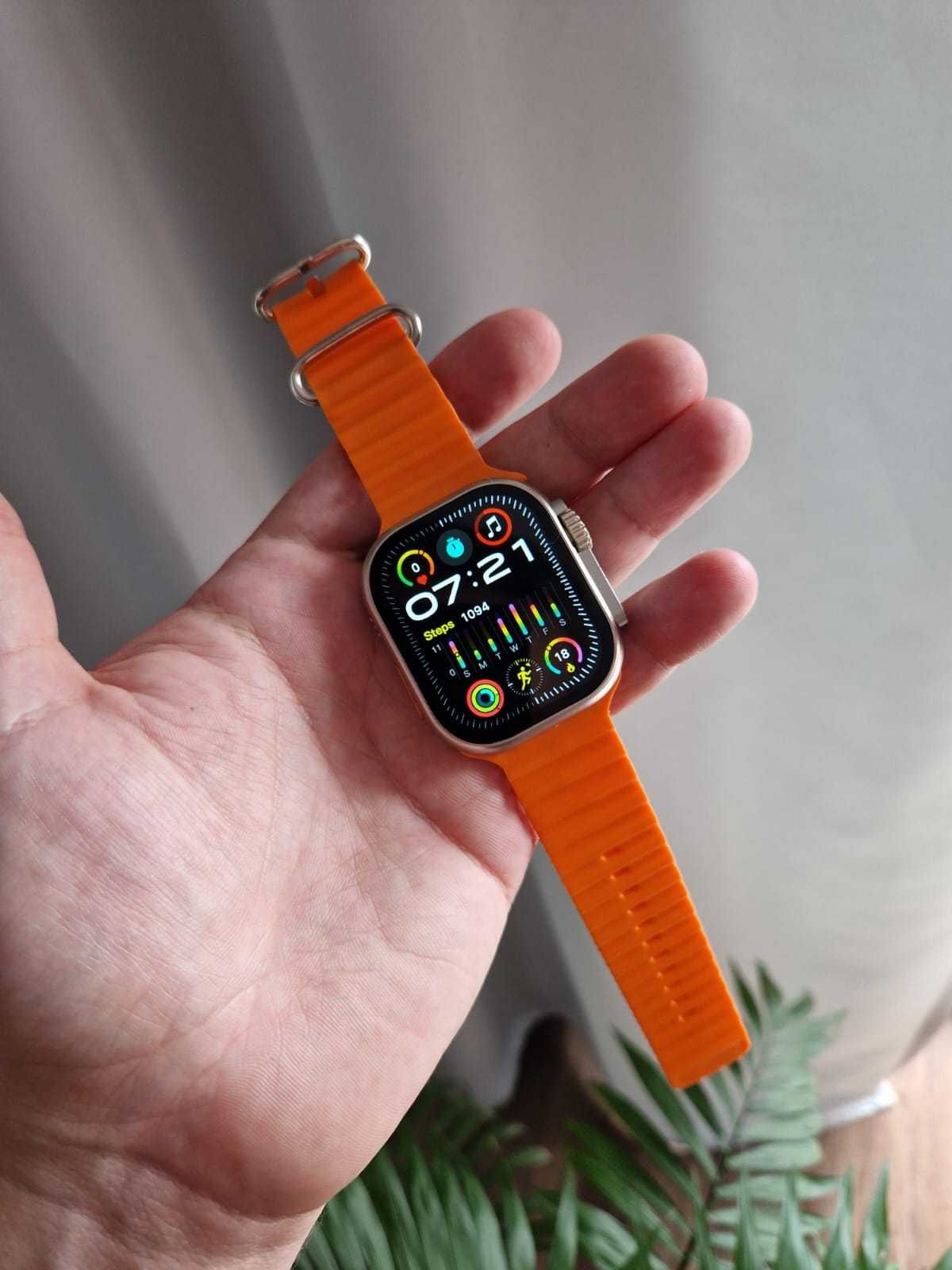 Smartwatch pomarańczowy
