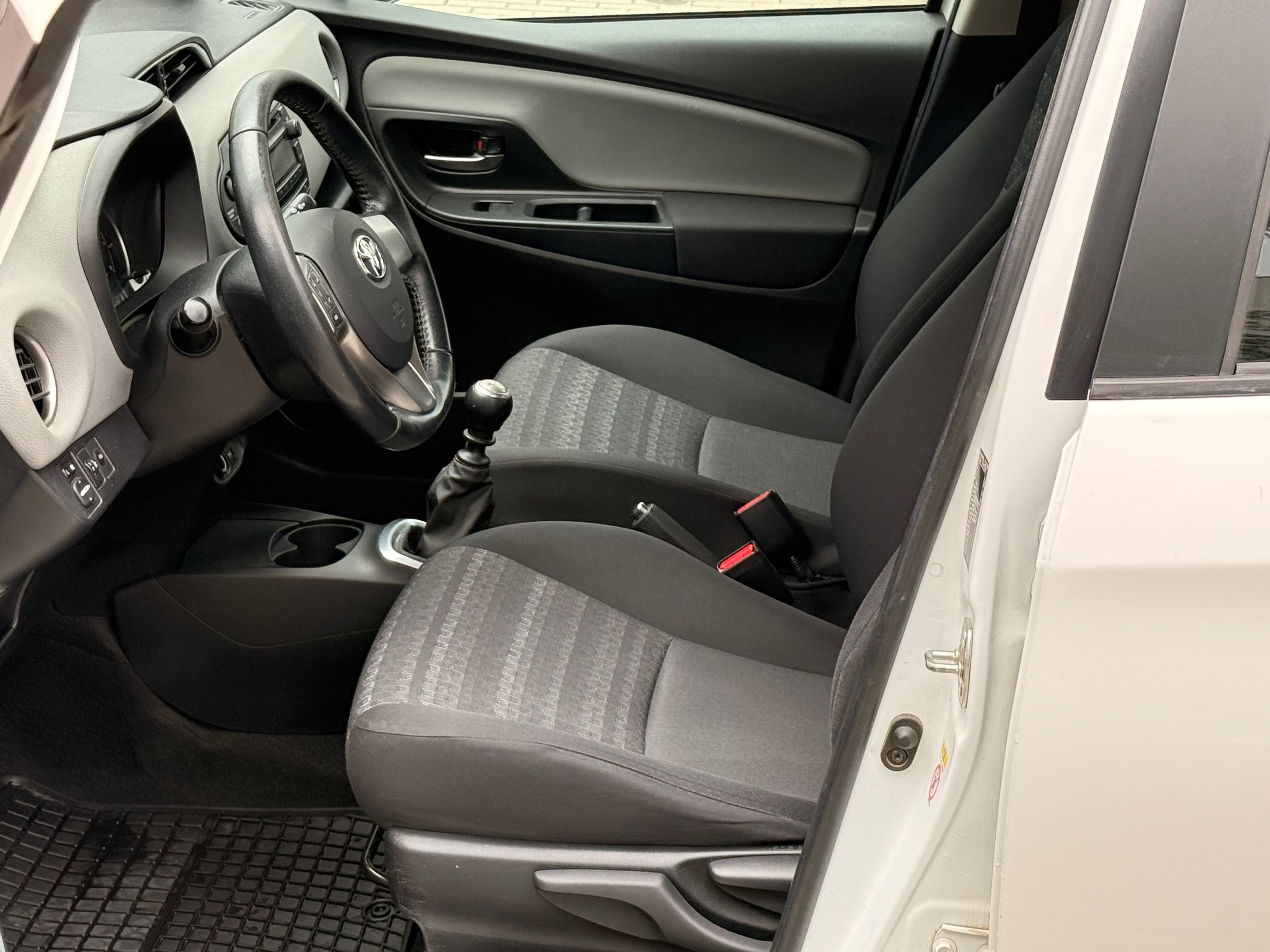 TOYOTA YARIS 1.3 Benzyna LIFT, Salon Polska, I WL, Bezwypadkowa