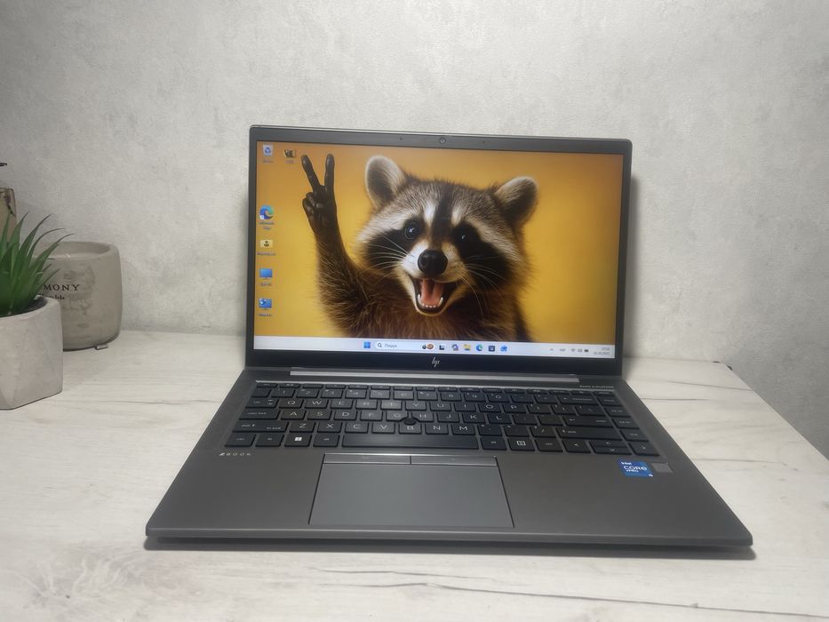 МЕТАЛЕВИЙ HP ZBook Firefly 14 G8 i5-1135g7 16GB/256GB SSD FullHD IPS