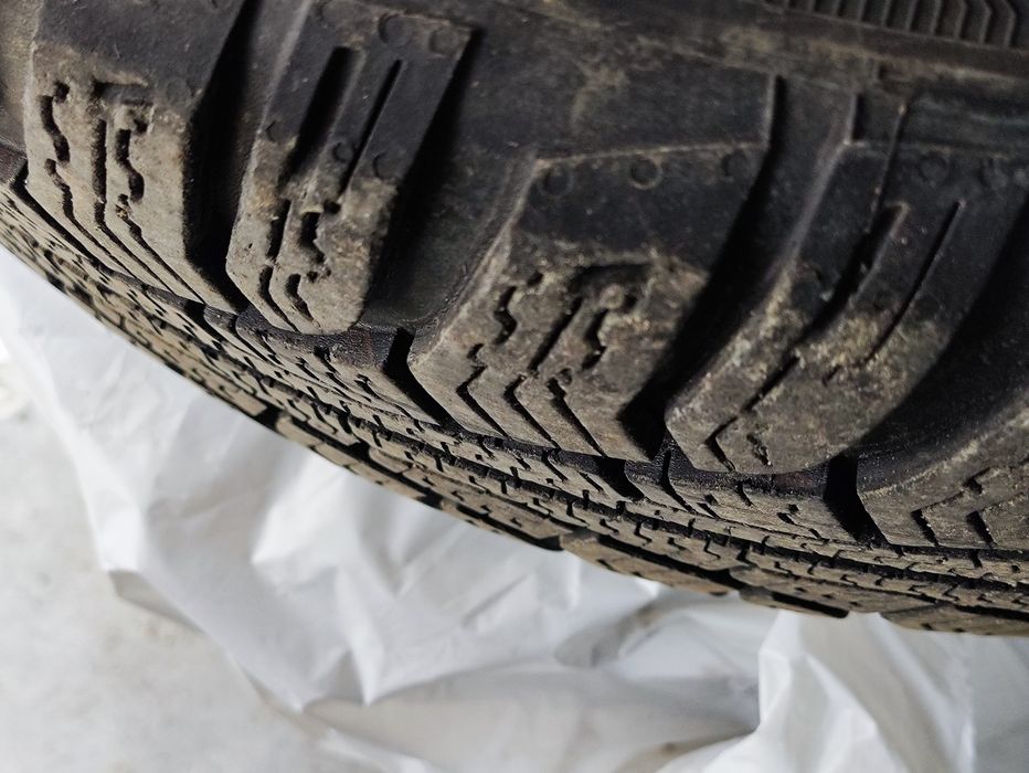Koła zimowe 205/55/16 oryginał VW Golf 7