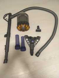 Vendo acessórios para aspirador Dyson DC37C.