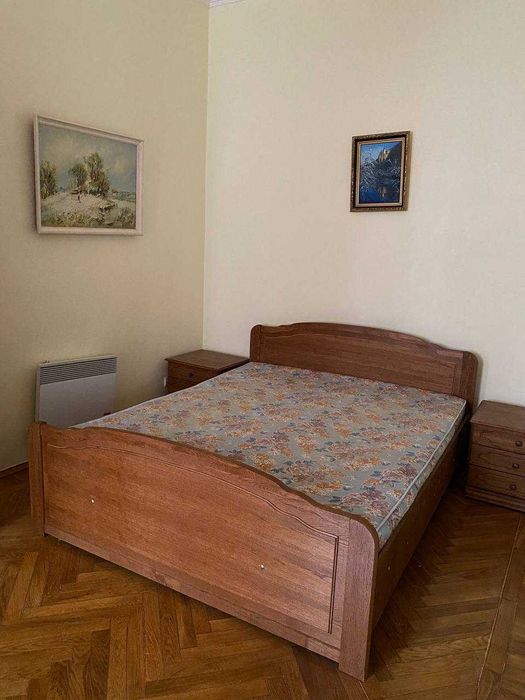 Продаётся 3-х ком. кв. центр Славянска Автономное от. 112 м.кв.