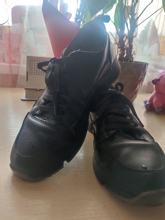 Туфлі- кросівки шкіряні 38 р