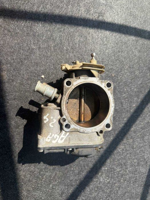 Дросельна заслонка 078133063AM VAG Audi A4 A6 A8 VW Passat 2.4 2.6 2.8