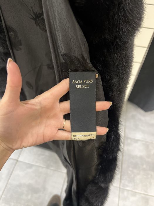 Норкова шуба чорна Saga Furs