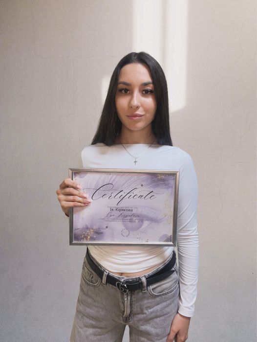 Шукаю моделей на  нарощення вій ХТЗ