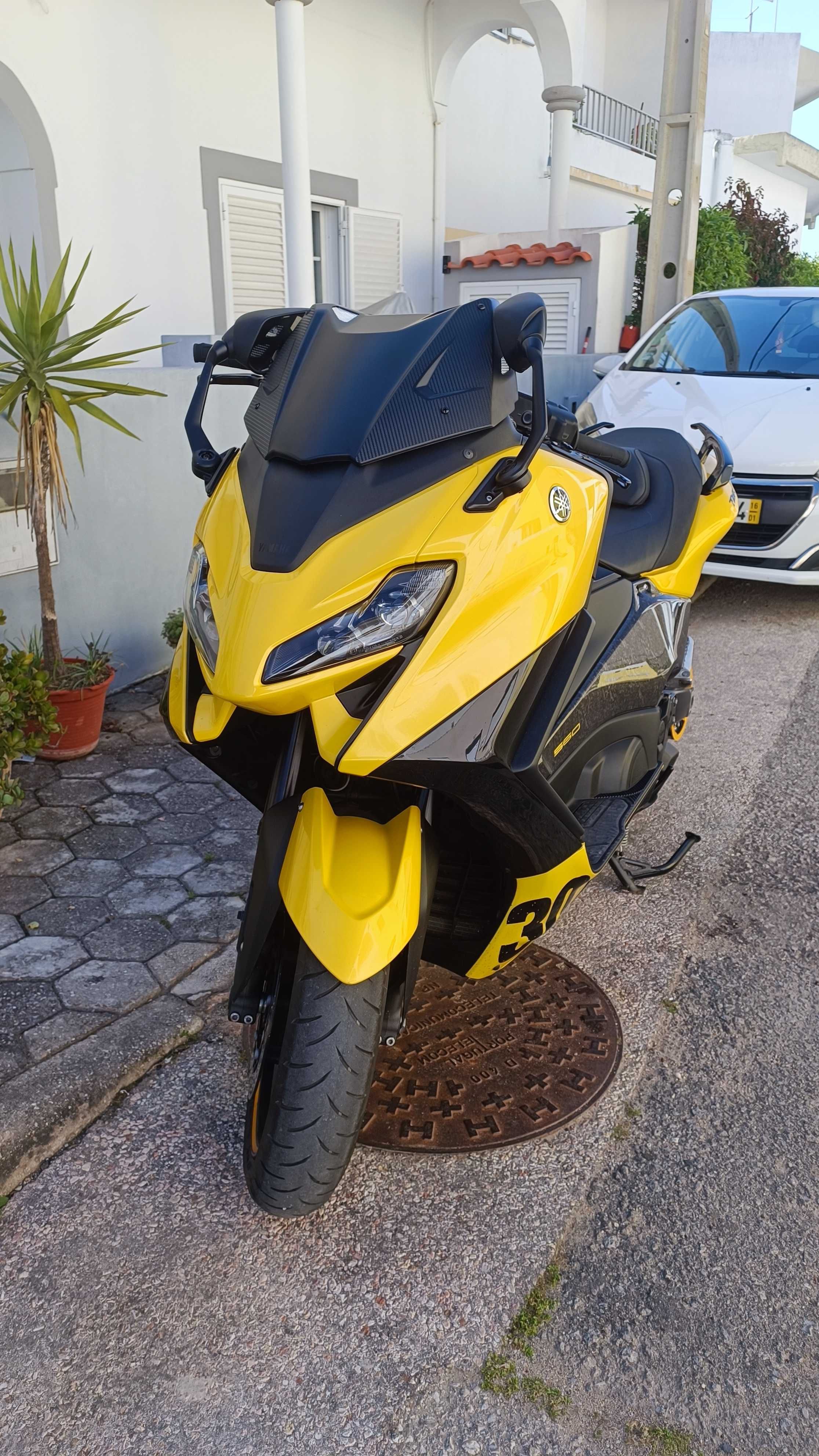 Yamaha TMAX 560cc