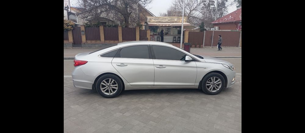 Хюндай соната в харошем состоянии звоните влюбое время