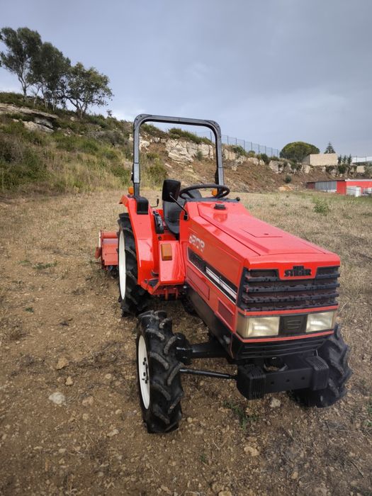 Trator Shibaura 4x4
