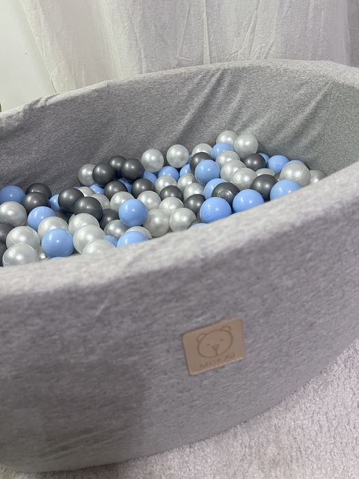 Basen z kulkami Misioo