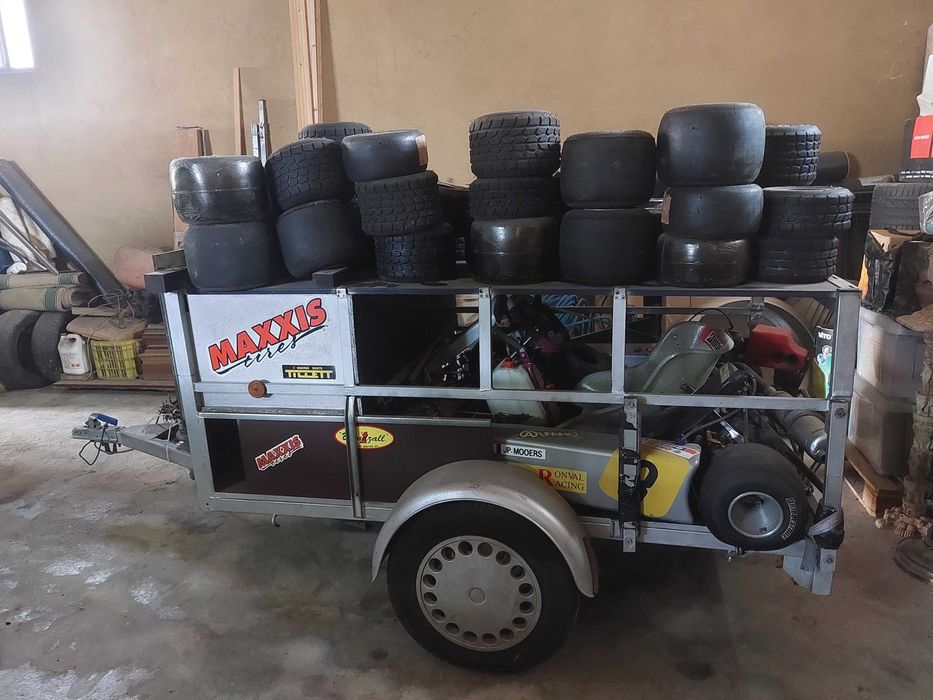 Kart Biesse com reboque