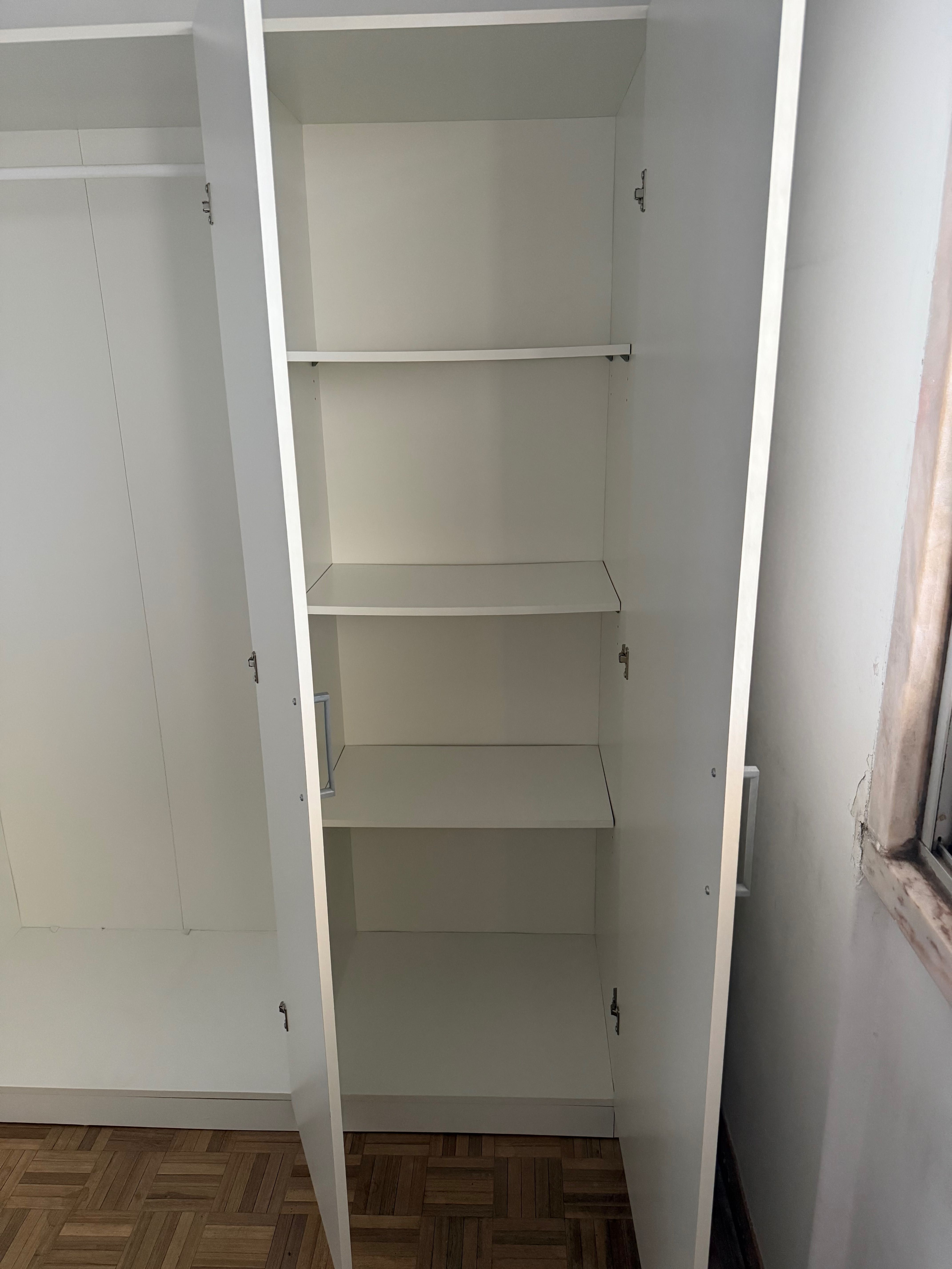 DOMBAS roupeiro branco ikea bom estado