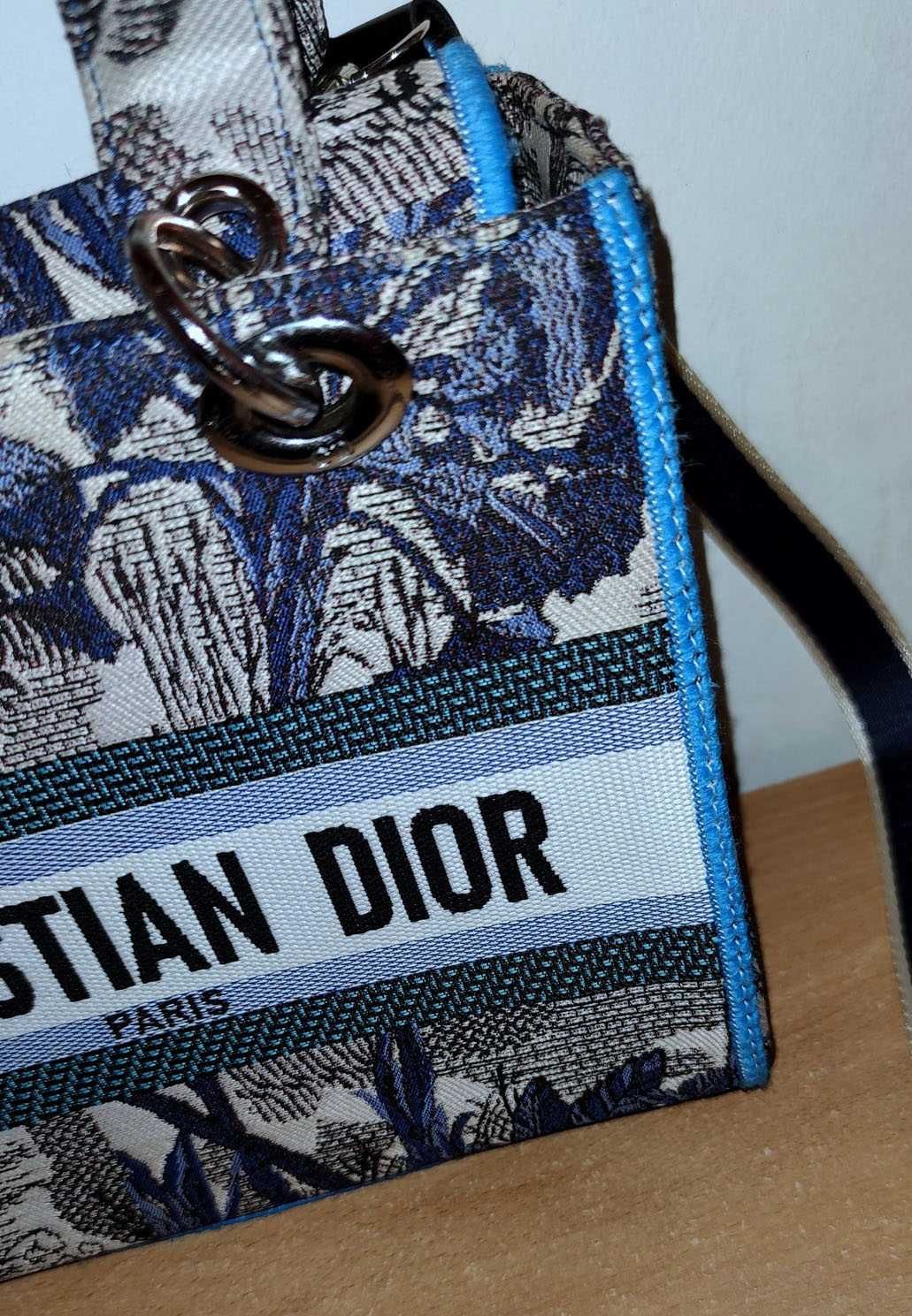 Torebka Christian Dior śliczny wzór Damska Modna Stan idealny