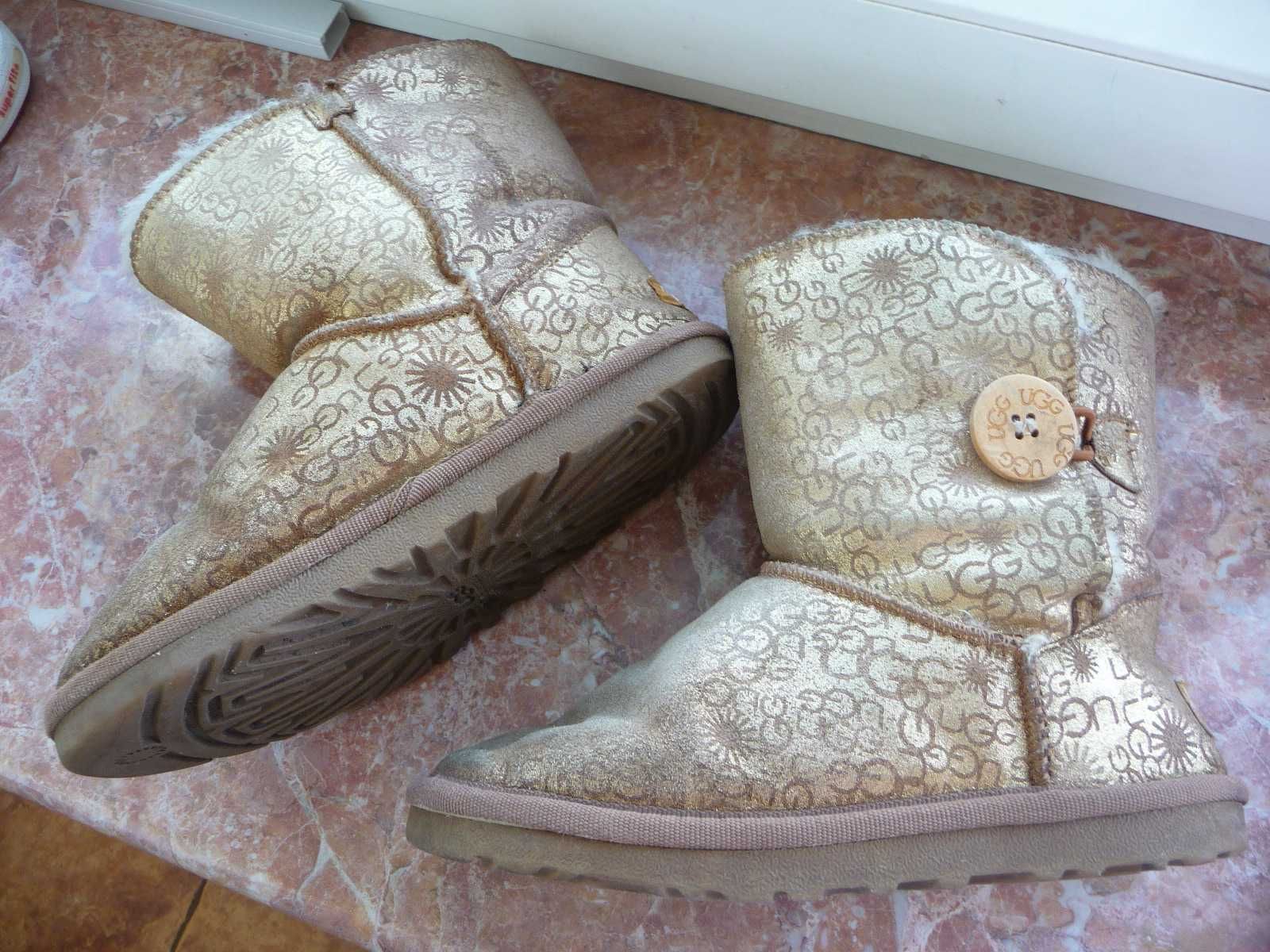 Фирменные "UGG", Австралия