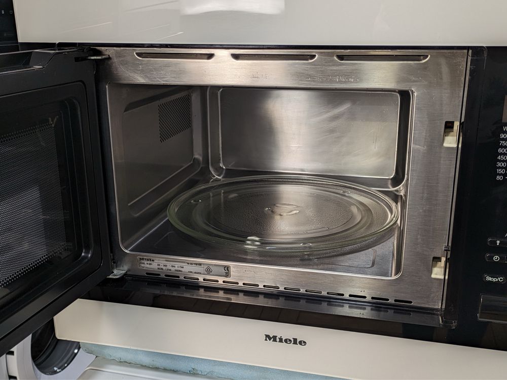 Вбудована мікрохвильовка Miele M8261/ 45см/ з грилем/ ІДЕАЛЬНИЙ стан
