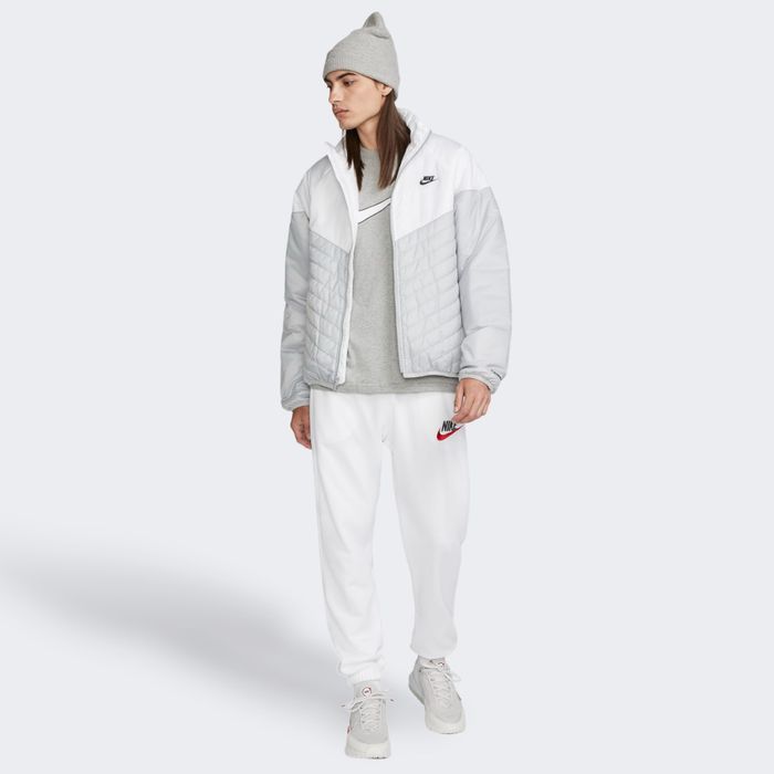 Куртка Nike біла