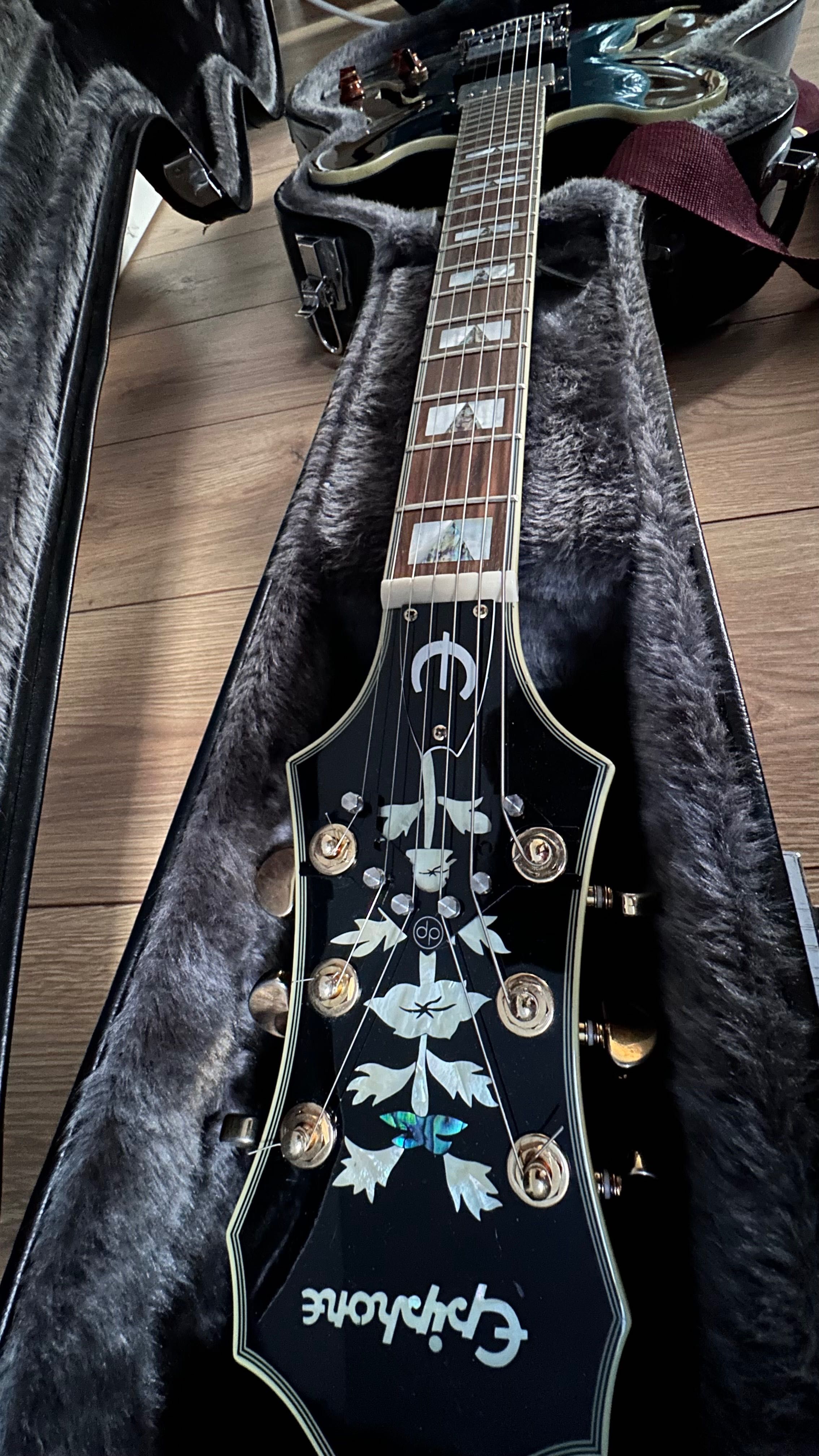 Epiphone Sheraton II z Fishman piezo powerbridge